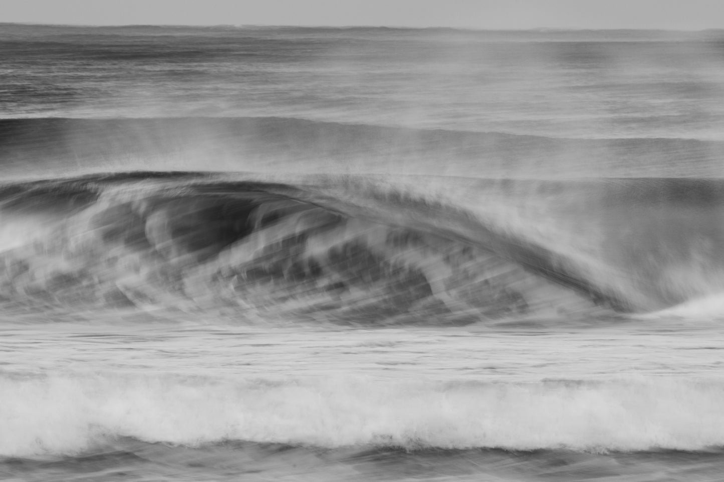 Shorebreak - Byron Bay Main Beach