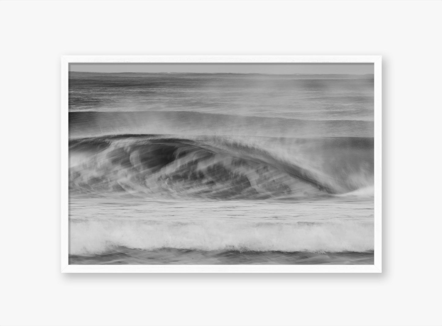 Shorebreak - Byron Bay Main Beach