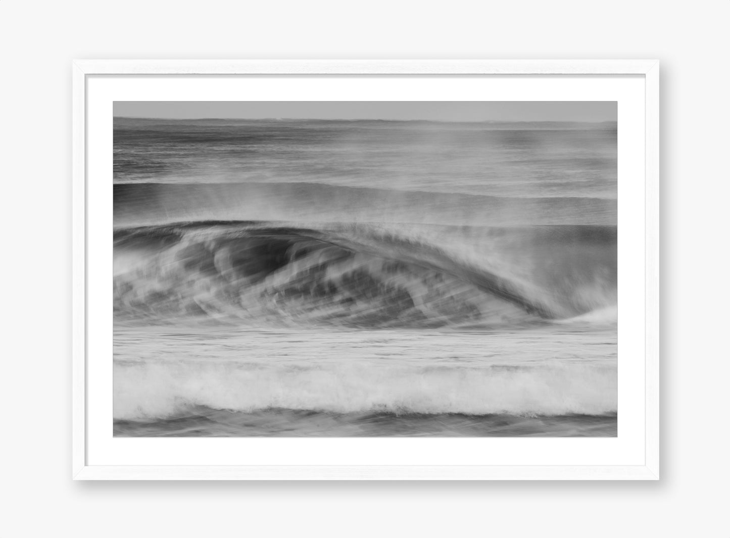 Shorebreak - Byron Bay Main Beach